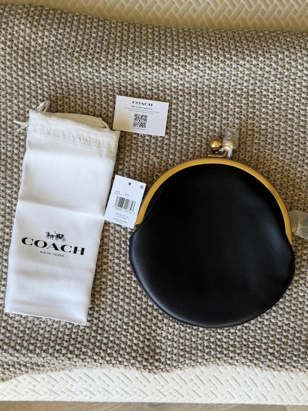 Coach Black Leather Round Kisslock Clutch with Gold Frame